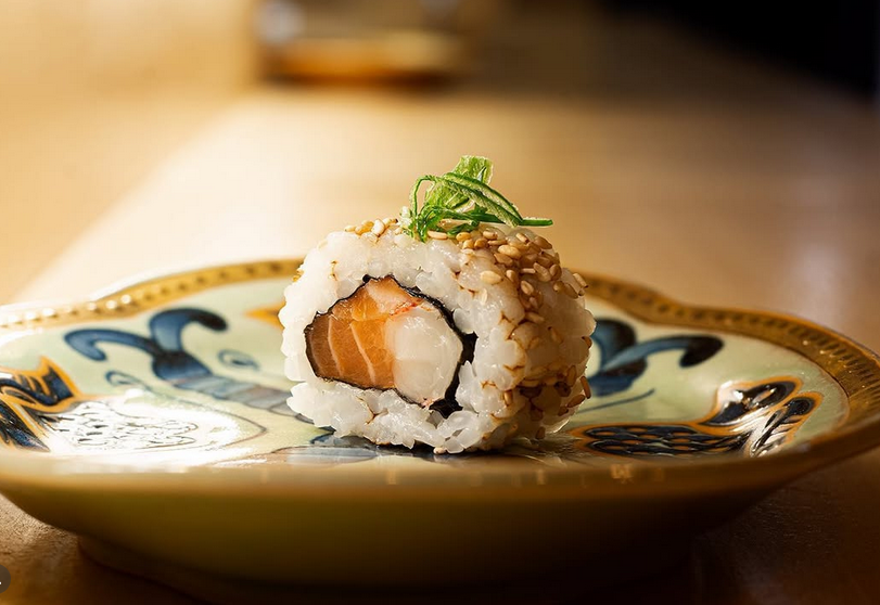 Roll de sushi de Imari.