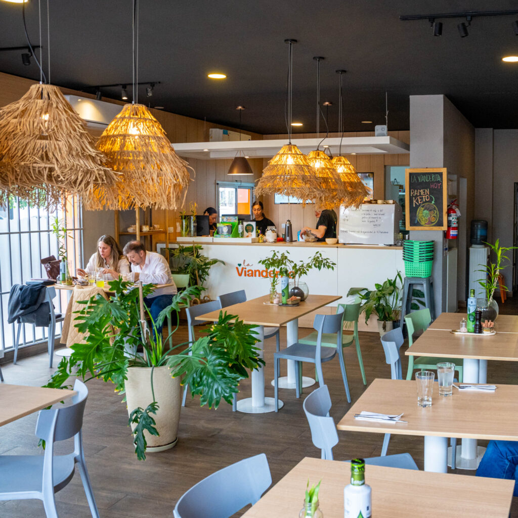 Interior del restaurante La Vianderita.